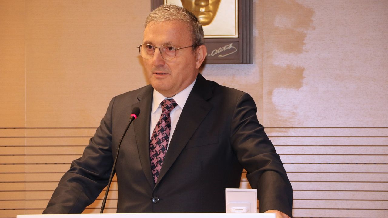 Çakırmelikoğlu: İmalat Sanayi Ve İhracat Odaklı Üretim Desteklenmelidir