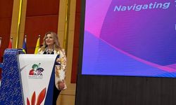 Milletvekili Gezmiş, Malezya’daydı: Siyasette Kadın Liderler Çoğalmalı