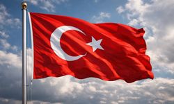 Giresun Dergisi'den Ayyıldızlı Türk Bayrağının Şerefine: “Ne Mutlu Türk’üm Diyene…”