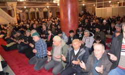 Kadir Gecesi Dualarla İdrak Edildi