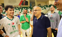 Vali Koç, Giresunspor Hentbol Avrupa Kupası Maçını İzledi