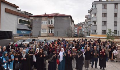 Giresunlu Umreciler Dualarla Uğurlandı