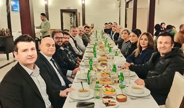 Giresunlu Akademisyenler Derneği İftar Ettiler, Bir Araya Geldiler
