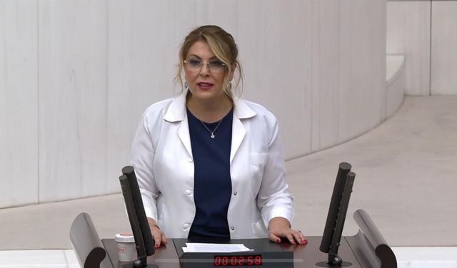 Milletvekili Elvan Işık Gezmiş: Beyaz Önlük Eczacılık mesleğinin Onurudur