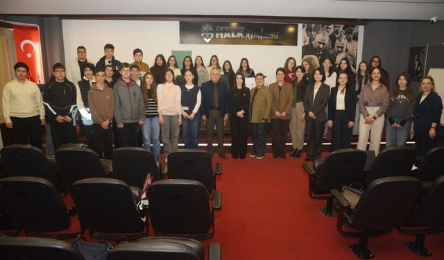 Giresun Belediyesi’nden Genç Ve Ergenlik Çalıştayı