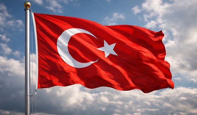 Giresun Dergisi'den Ayyıldızlı Türk Bayrağının Şerefine: “Ne Mutlu Türk’üm Diyene…”