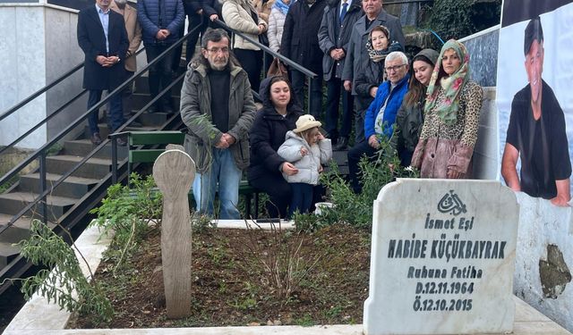 Gazeteci İsmet Küçükbayrak Ölüm Yıldönümünde Mezarı Başında Anıldı