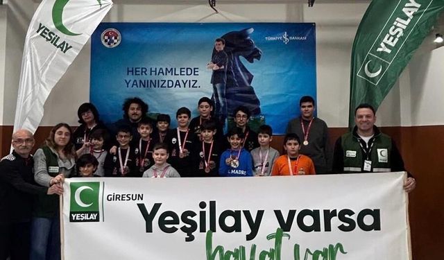 Yeşilay Haftası Kapsamında Satranç Turnuvası Düzenlendi
