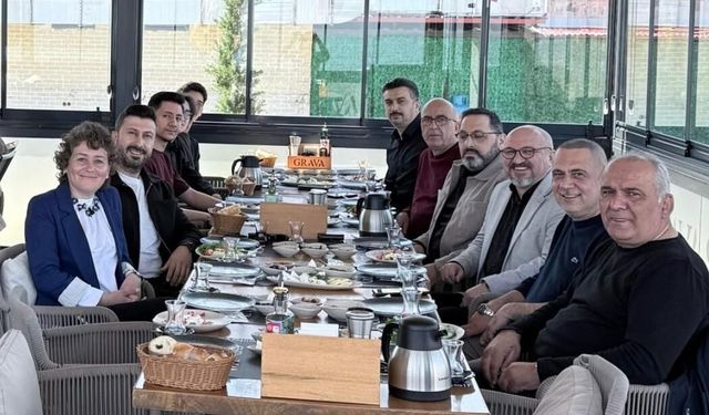 Eksperler Öğrencilerle Aynı Masada Buluştu: Mesleğin Gerçek Yüzü Konuşuldu
