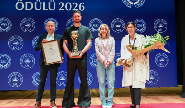 Milli Basketbolcu Giresunlu Alperen Şengün’e Türkiye’ye Değer Katanlar Ödülü