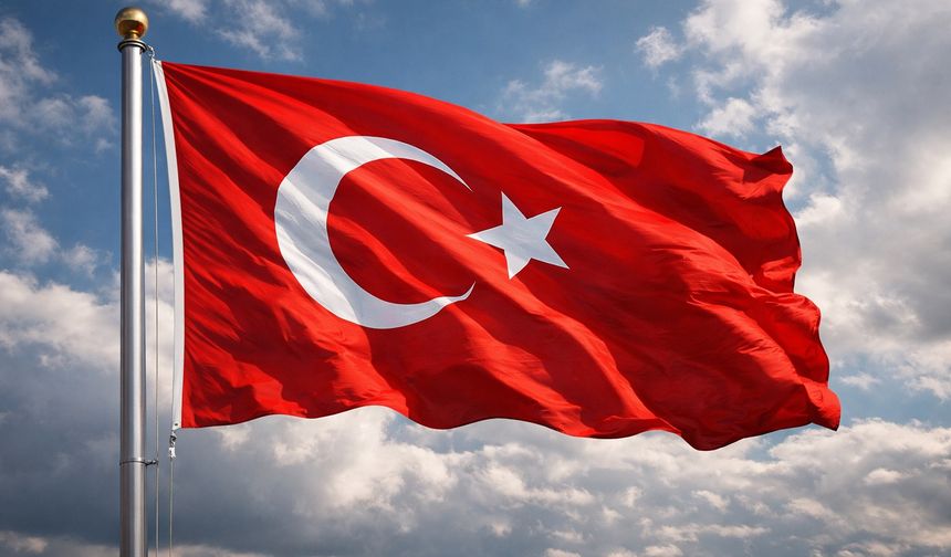 Giresun Dergisi'nden Ayyıldızlı Türk Bayrağının Şerefine: “Ne Mutlu Türk’üm Diyene…"