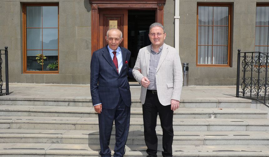 Çakırmelikoğlu, İş İnsanı Dr. Öner Hekim’i Ağırladı