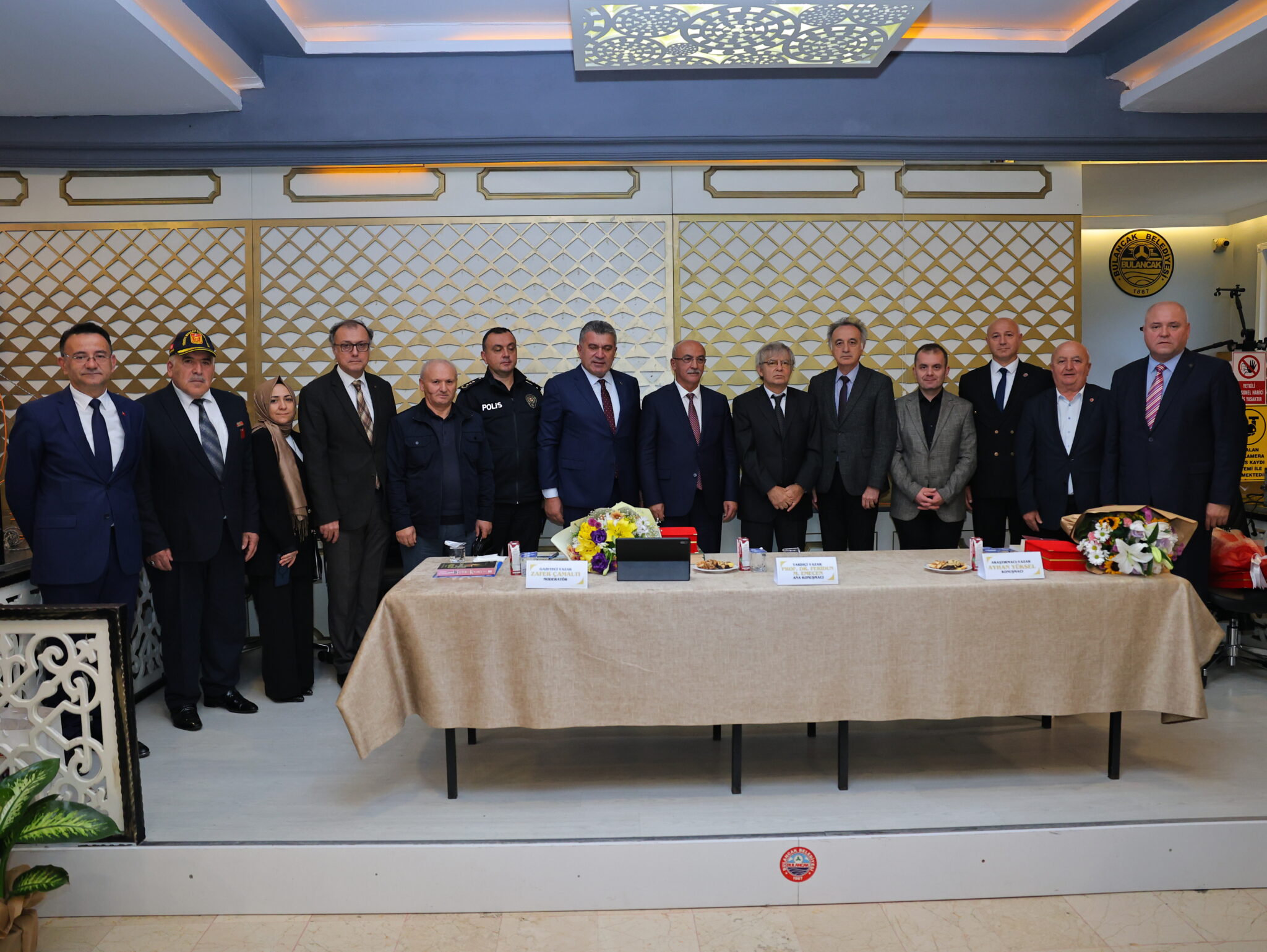 1 X8 A7376 2048X1538