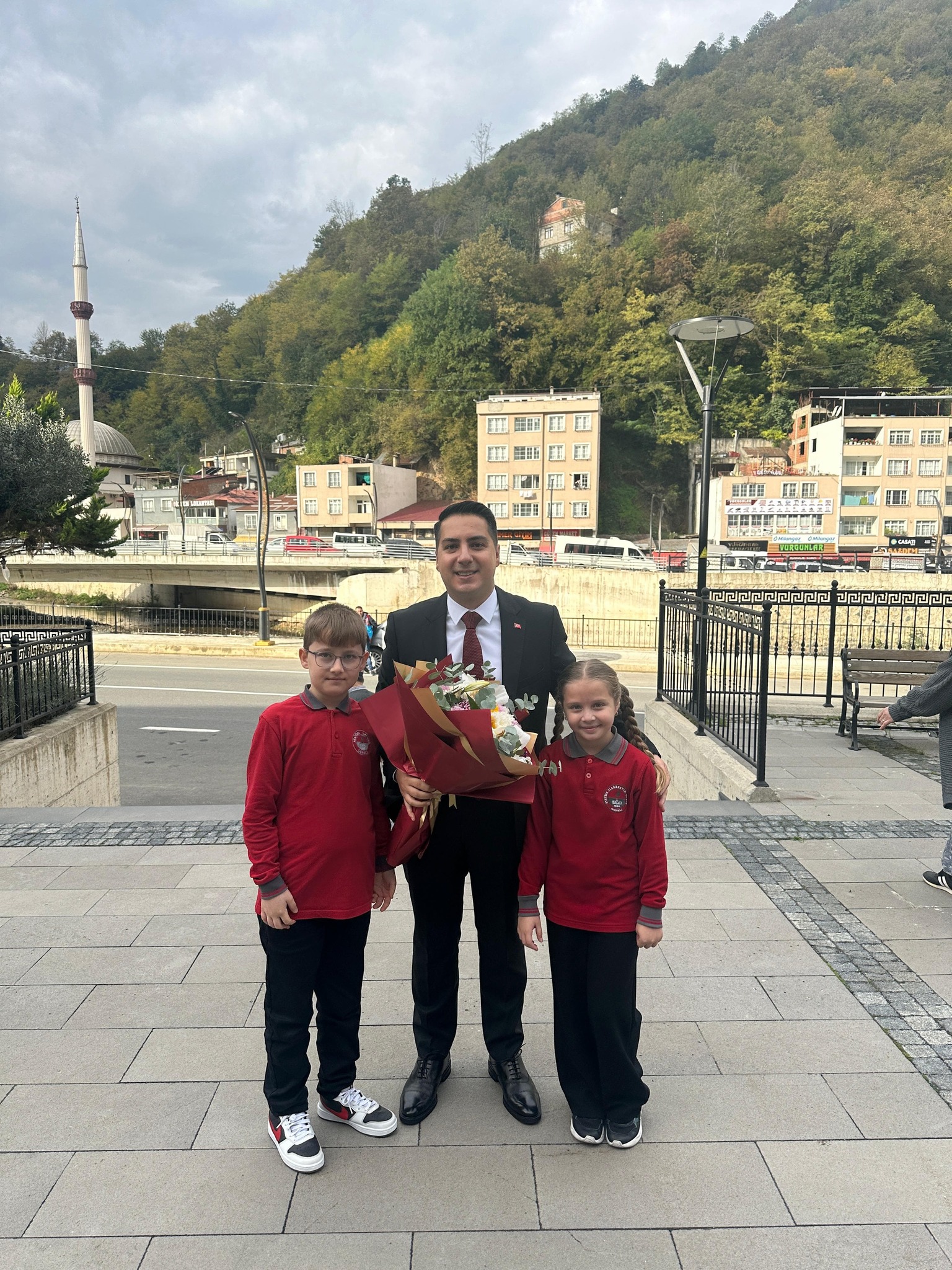 571397734 1438178244979332 7926906292341206309 N