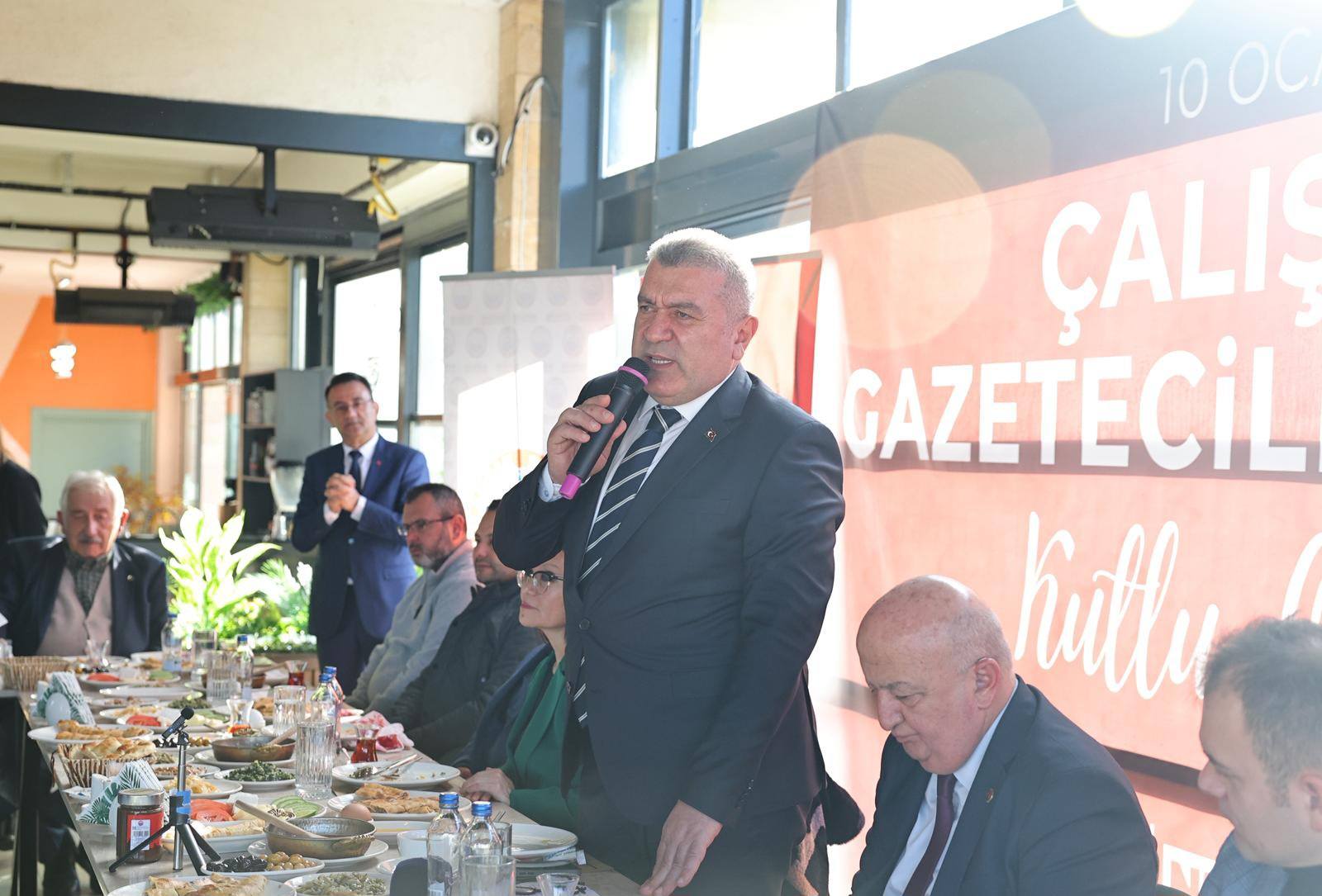 Sıbıç Gazeteciler 02