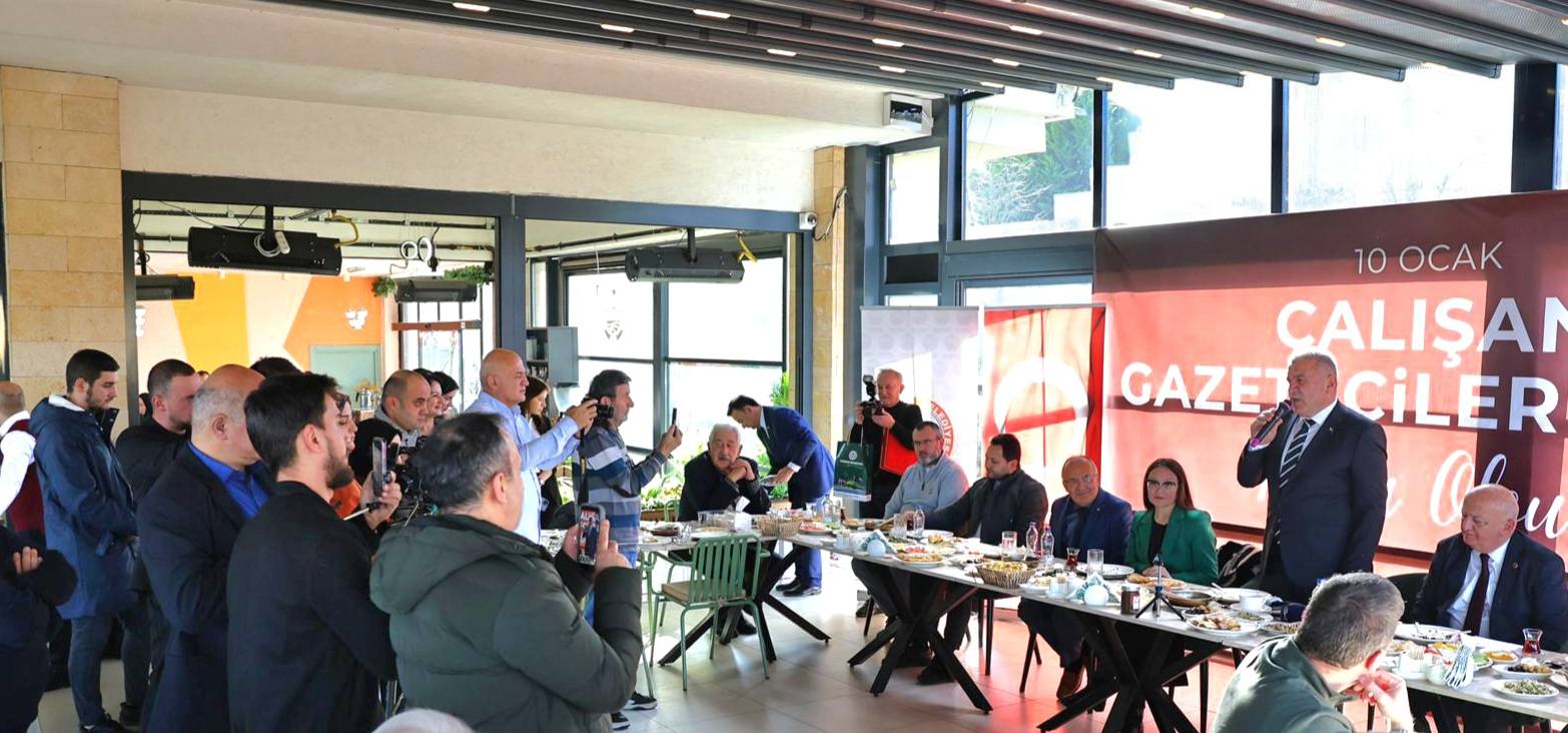 Sıbıç Gazetecilerle 00