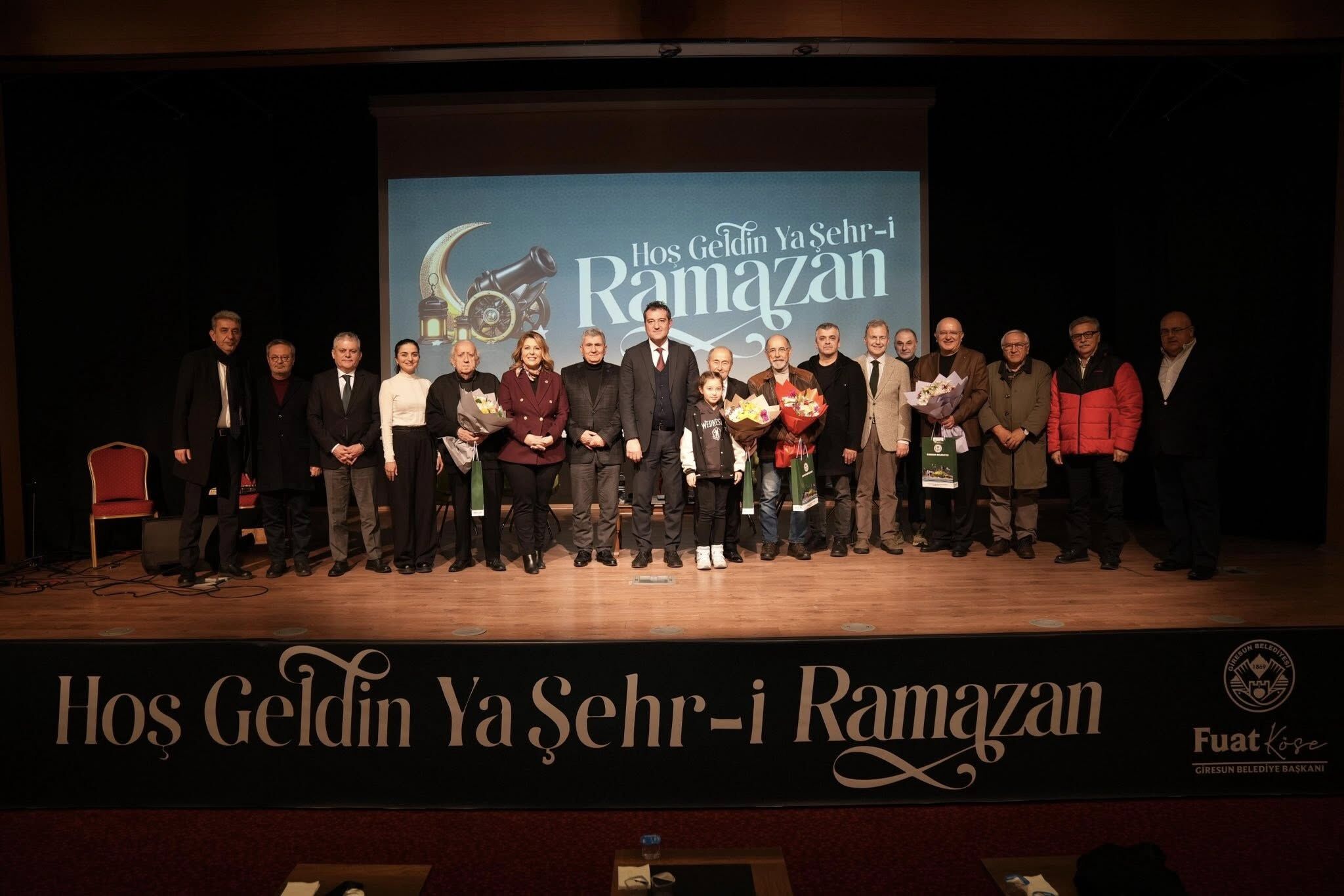 642232116 10233077481104999 8841525594732800444 N